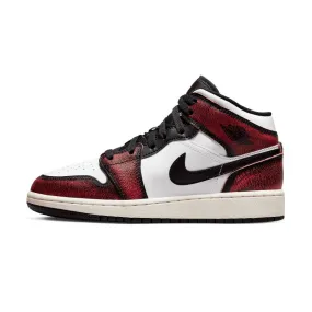 Air Jordan 1 Mid "Wear-Away Chicago"