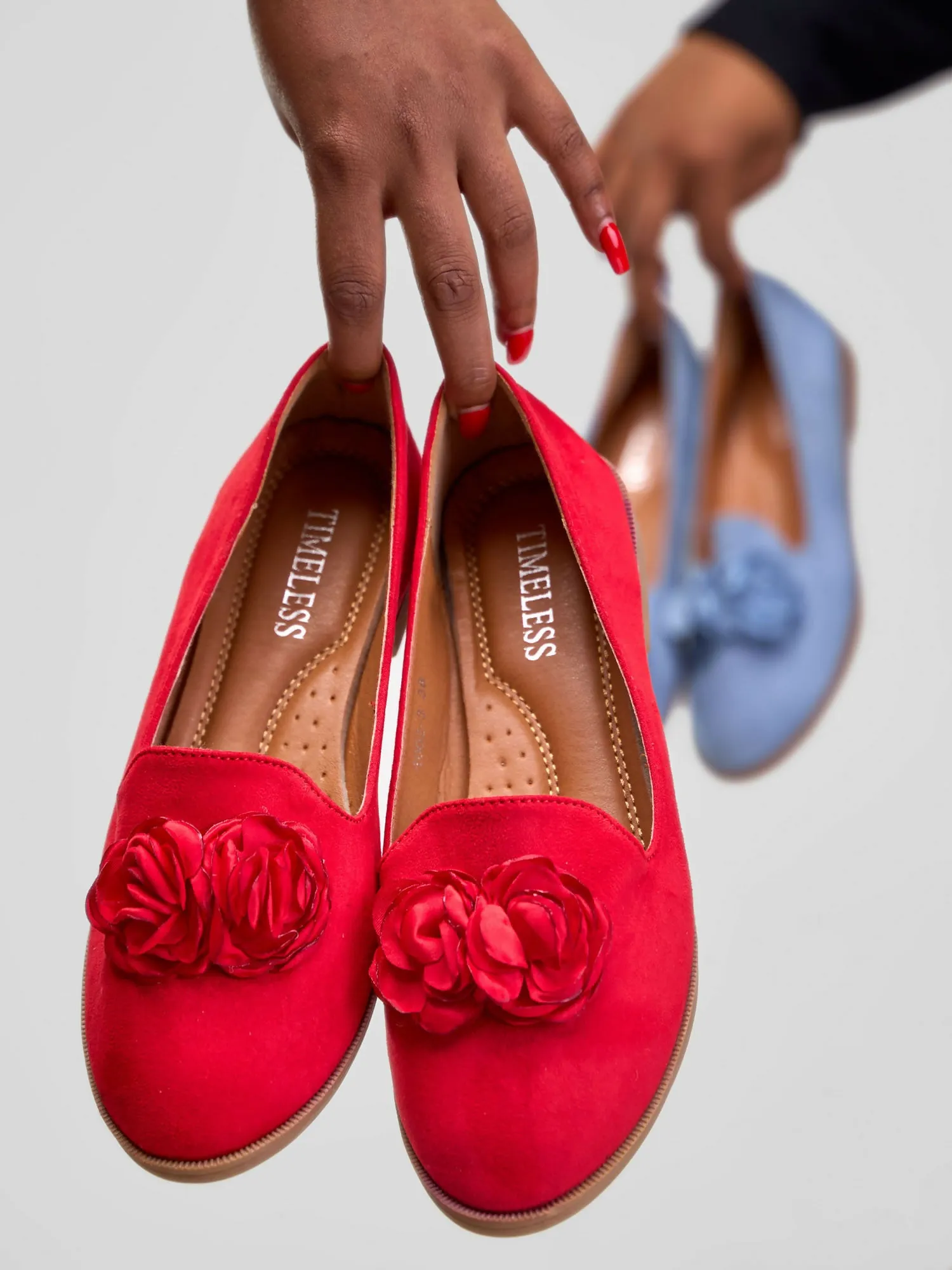 Be Unique Timeless Flowerhead Loafer - Red