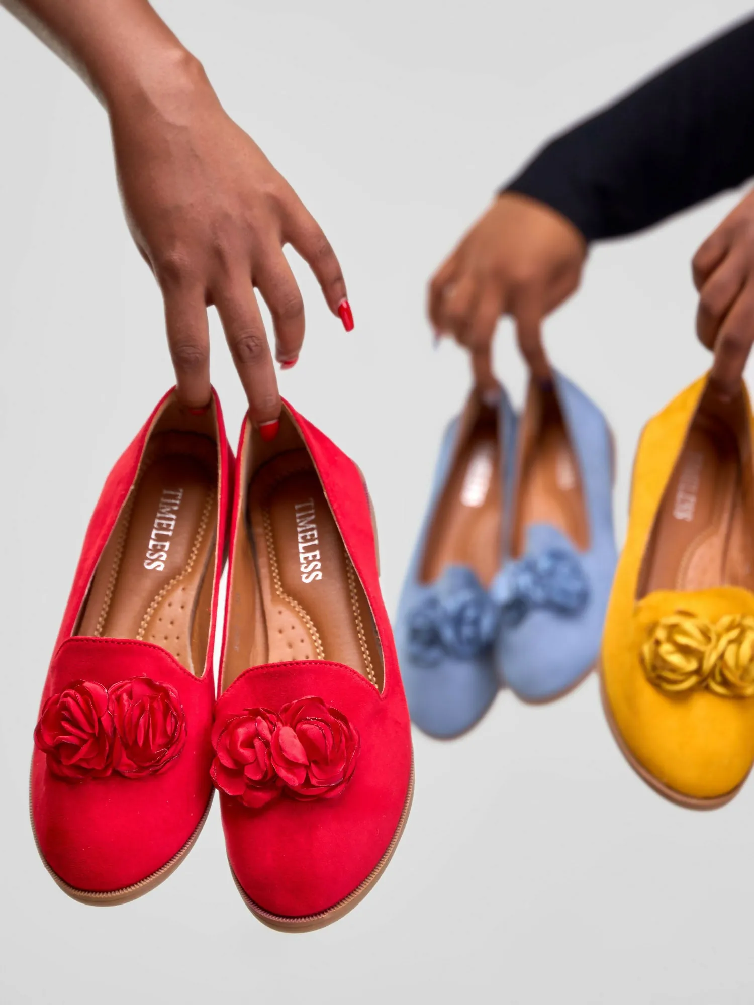 Be Unique Timeless Flowerhead Loafer - Red