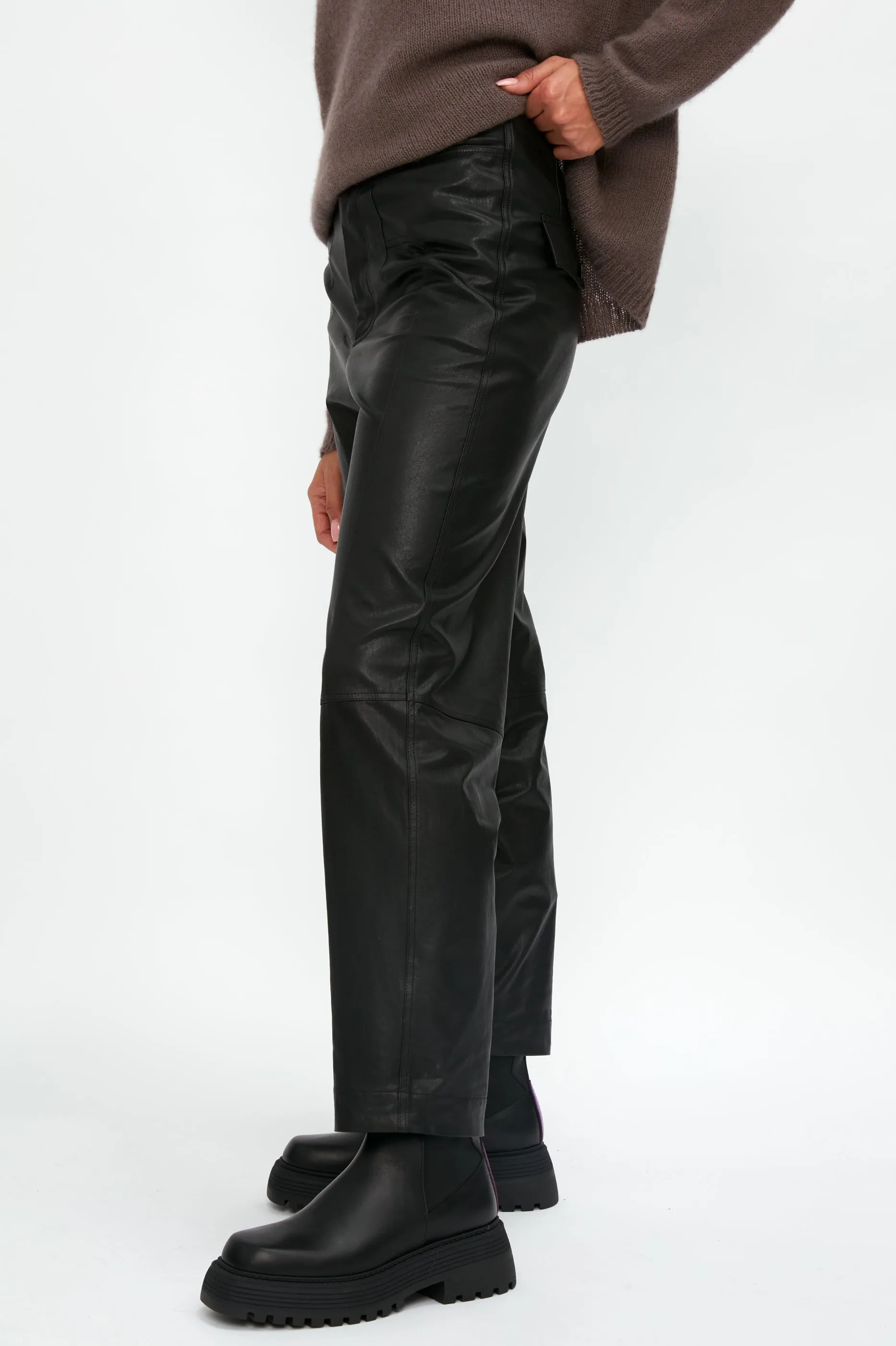 Cropped Leather Pant in Black