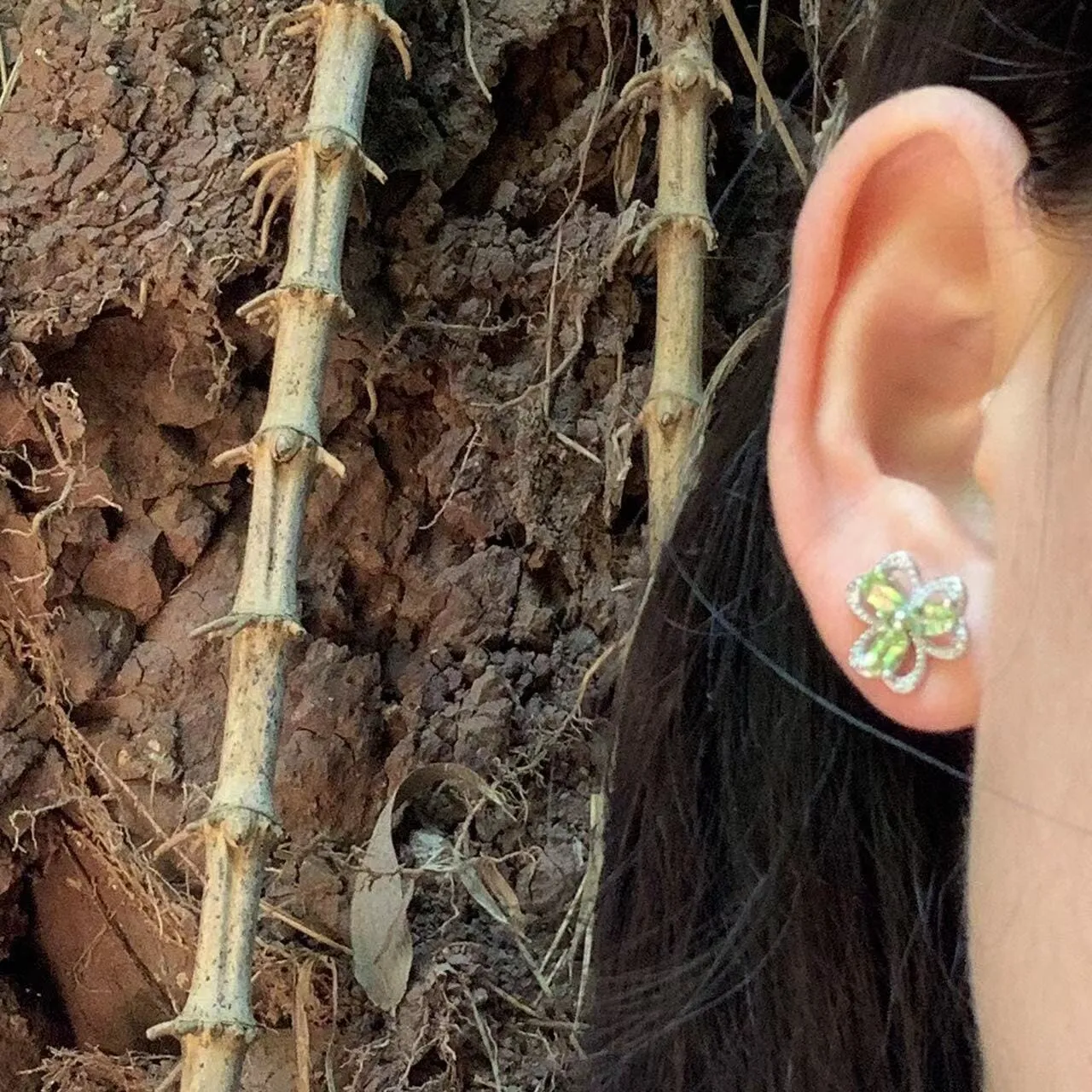 Dainty Flower Peridot Silver Stud Earrings