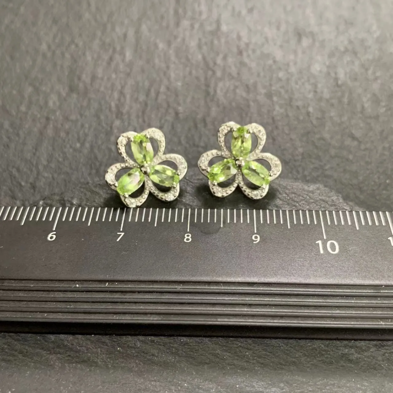 Dainty Flower Peridot Silver Stud Earrings