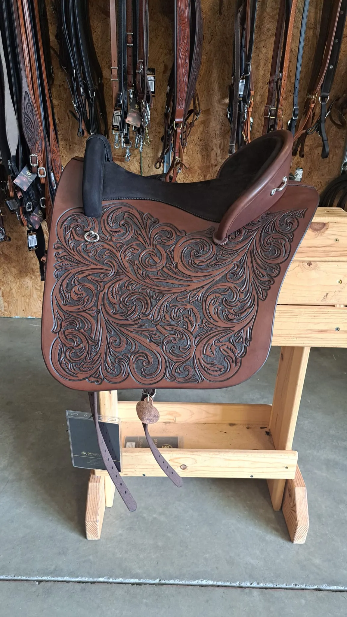 DP Saddlery Espaniola 7733