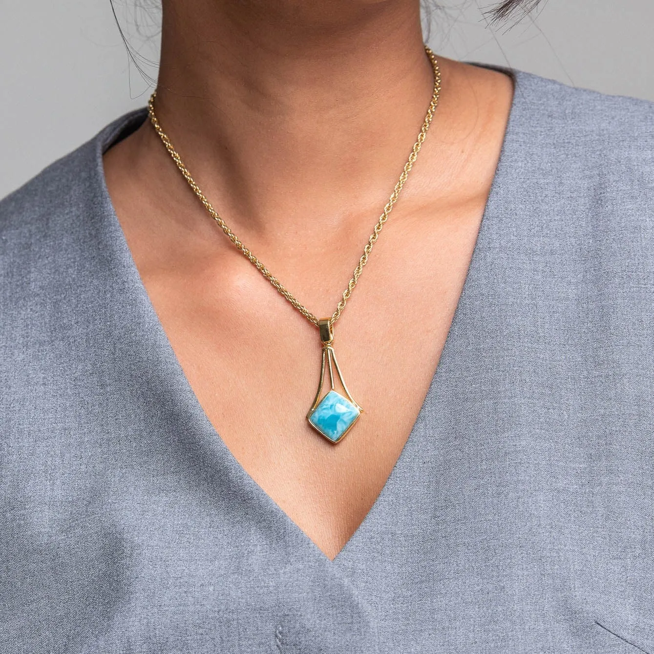 Larimar Pendant Vielka