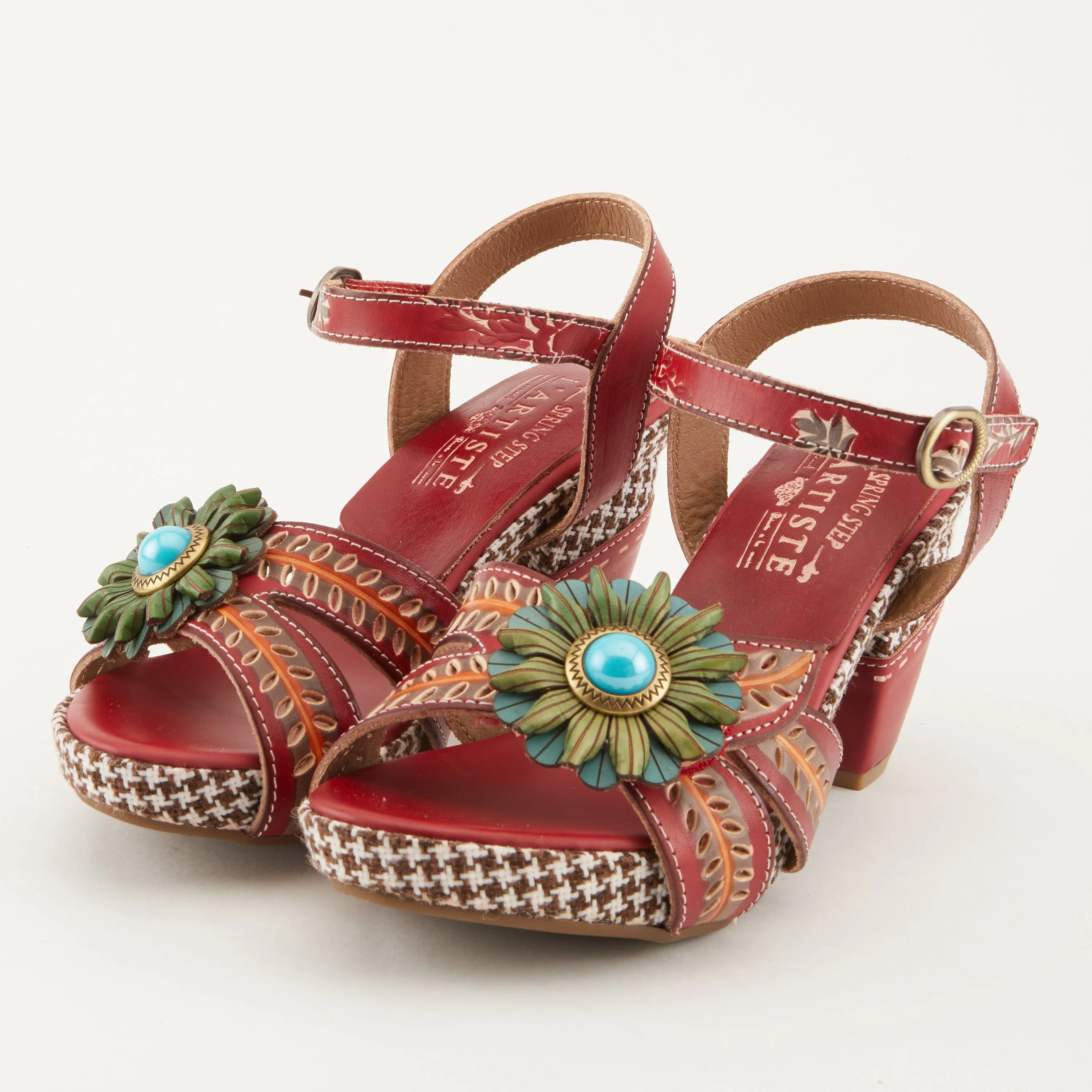 L'ARTISTE ASTARR SANDALS