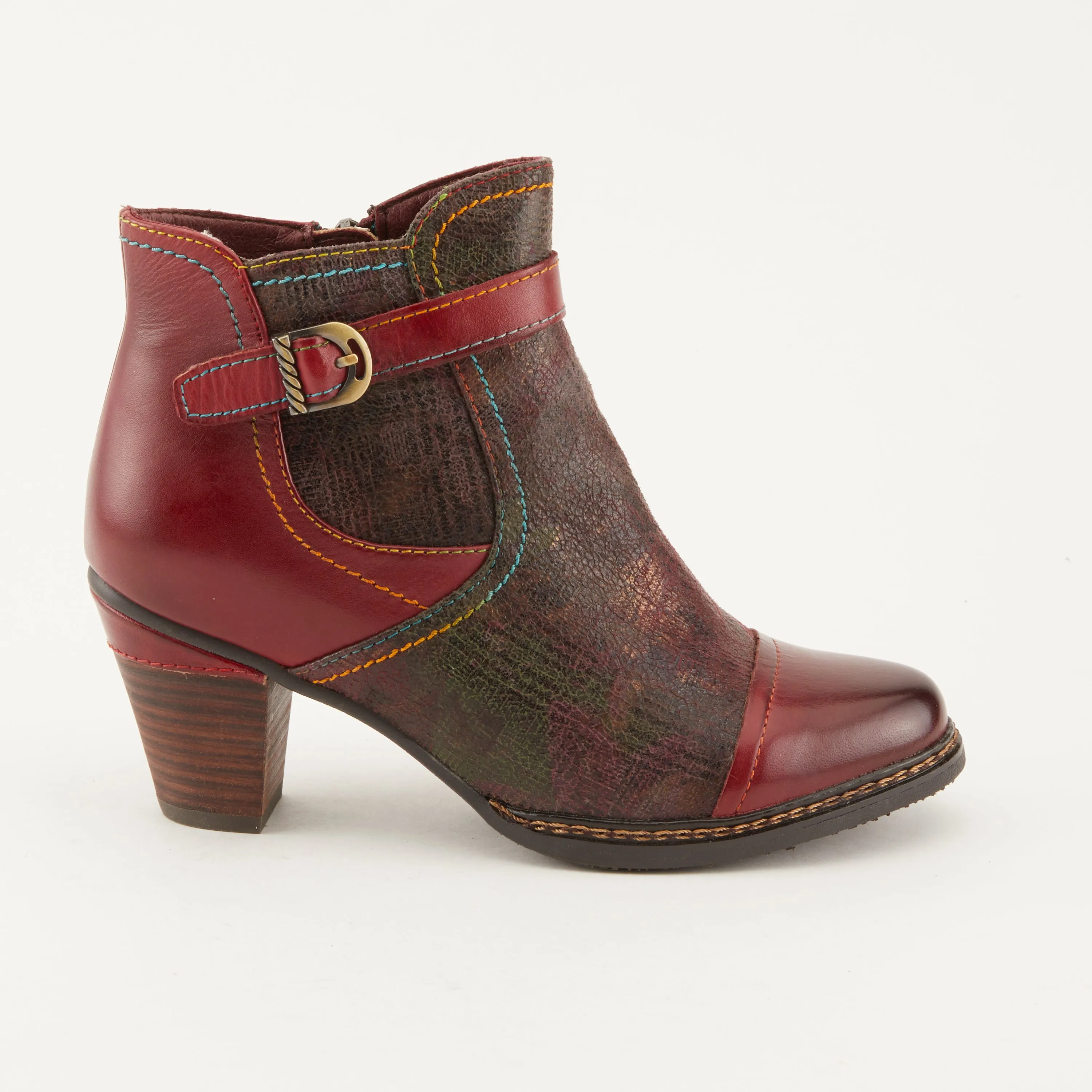 L'ARTISTE CAPTIVATE BOOTIES