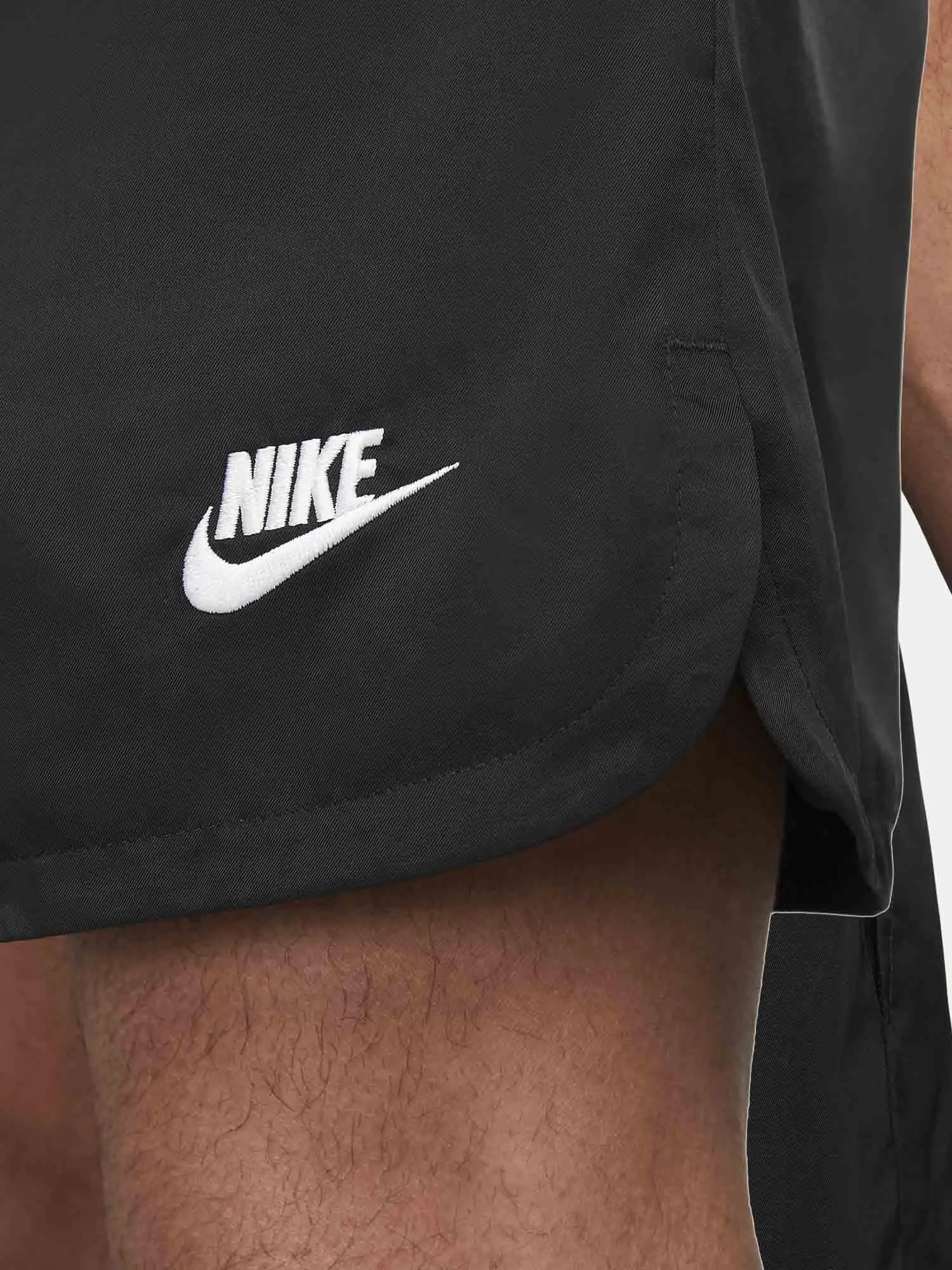 Nike Club Woven Flow Shorts - Black / White