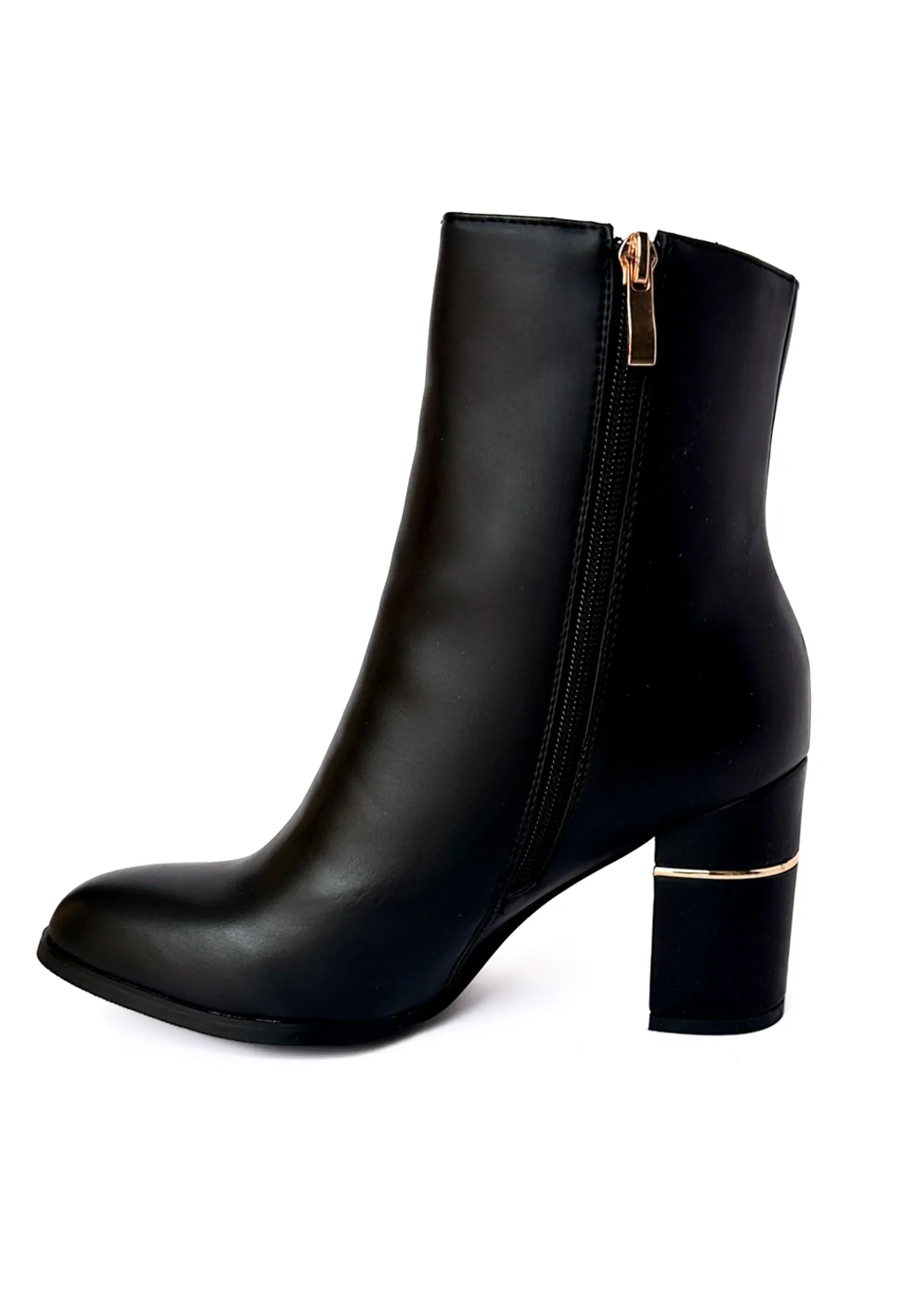 Reyes Sleek Ankle Boot in Black