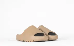 Yeezy Slide 'Earth Brown'