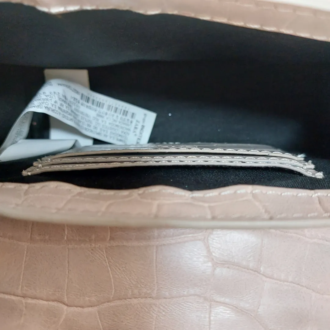 Zara Off White Croc Texture Small Satchel | Gently Used |